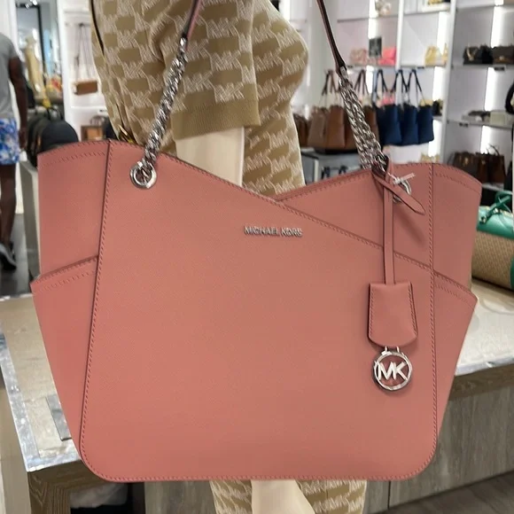 MICHAEL KORS
Jet Set Large X Chain Saffiano Leather Shoulder Tote HandBag
NWT - Picture 9 of 16